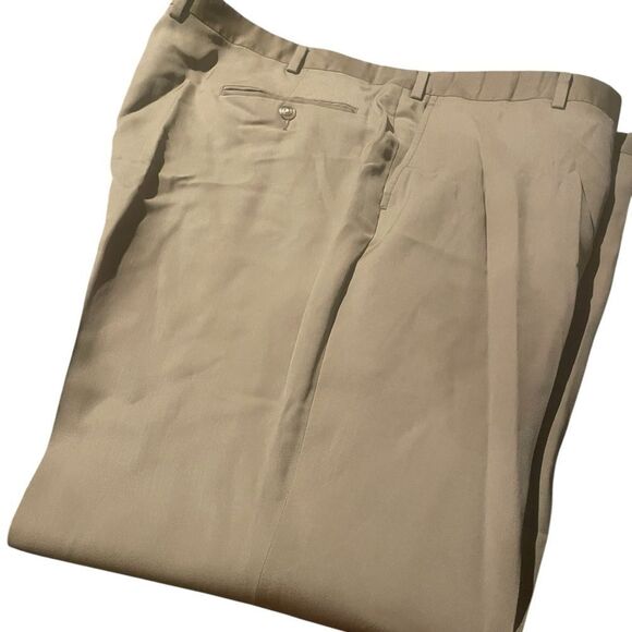 Jos. A. Bank size 44 x 3 Classic Tan Dress Pants great condition - Picture 2 of 2